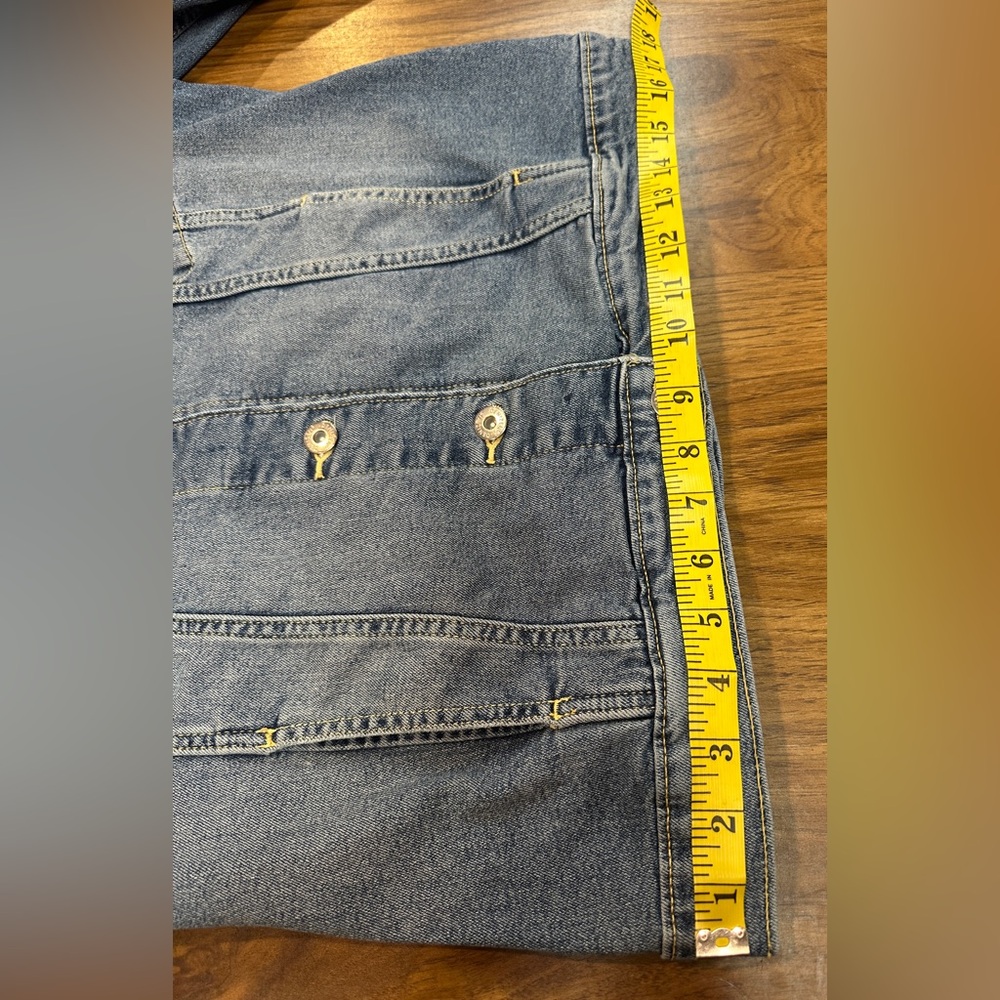 Levi’s Denizen Button Up Cropped Blue Denim Trucker Jacket Women’s Size Medium - Picture 5 of 12